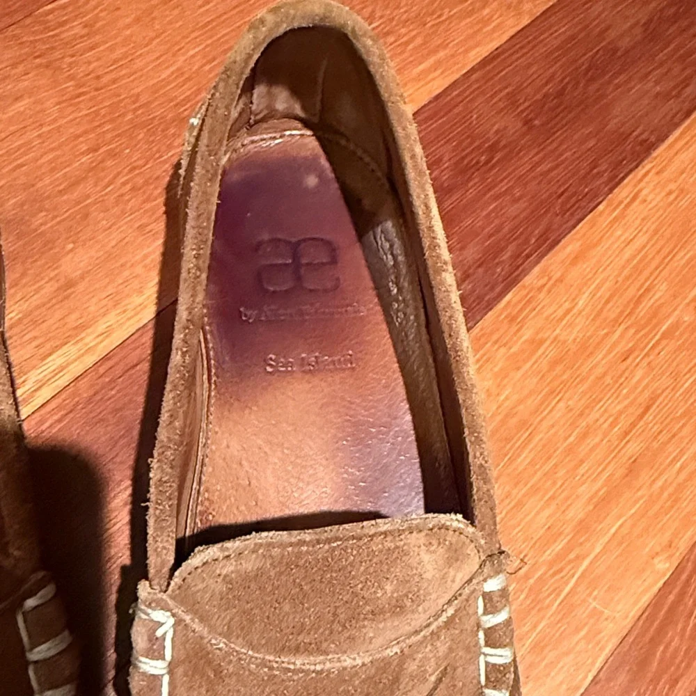 Allen Edmonds Sea Island suede loafers - Picture 3 of 6
